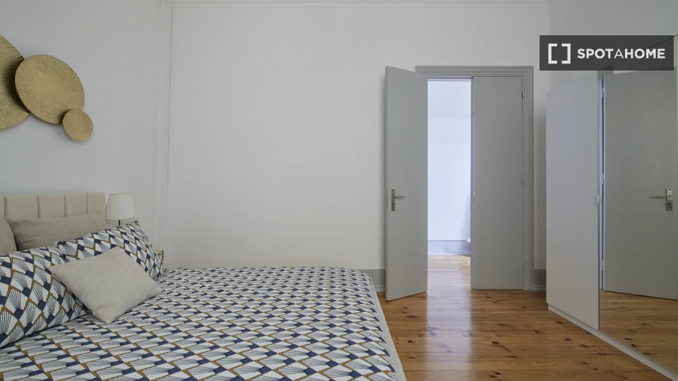 Double room Lisbon, 10 beds — photo 7