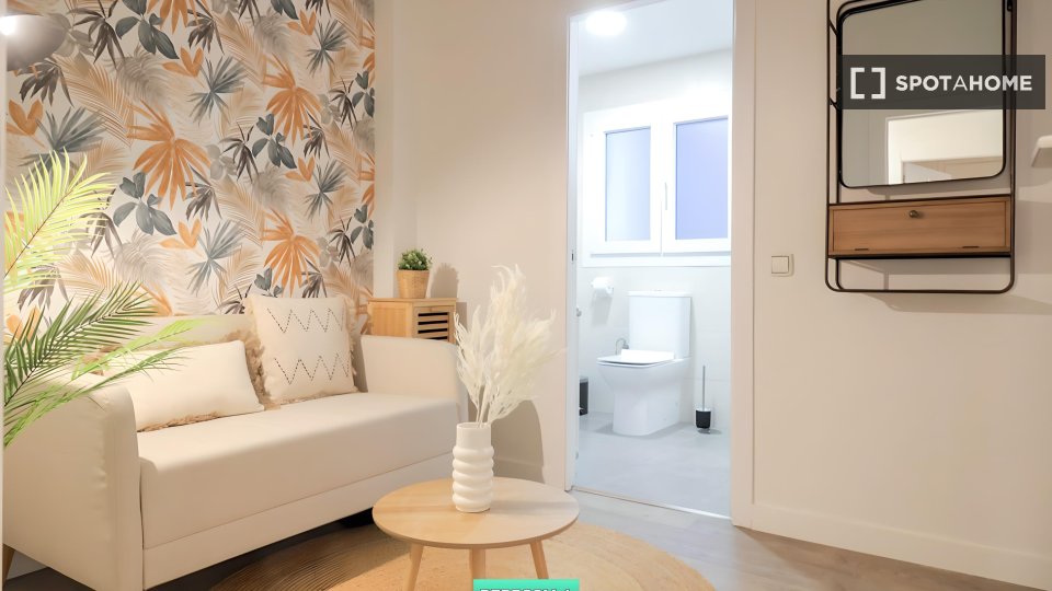 Double room Madrid, 7 beds — photo 30
