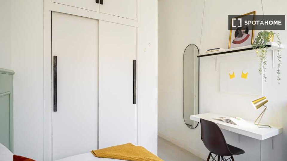 Double room Madrid, 67 beds — photo 77