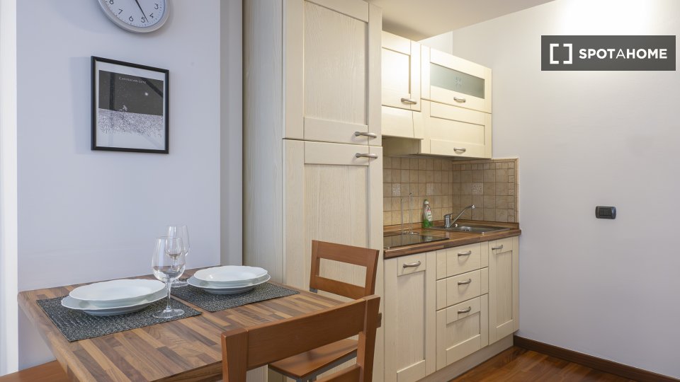 Apartment Milan, 1 bed, 37m² — photo 16