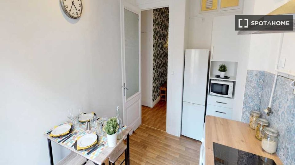 Double room Lyon, 4 beds, 80m² — photo 1