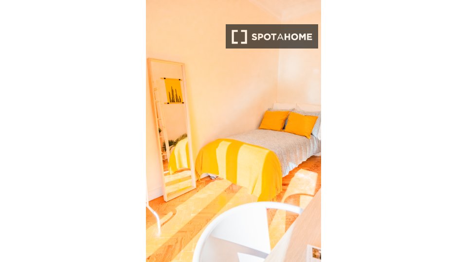 Double room Lisbon, 7 beds — photo 2