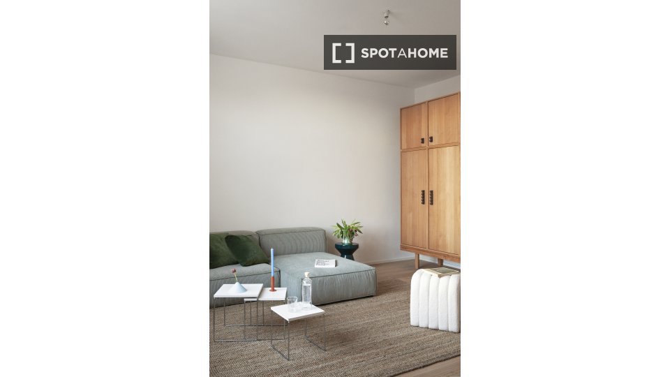 Double room Brussels, 13 beds, 140m² — photo 11