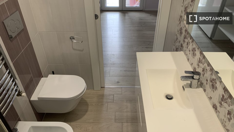 Double room Milan, 2 beds, 100m² — photo 18