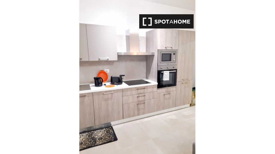 Apartment Milan, 1 bed, 75m² — photo 7