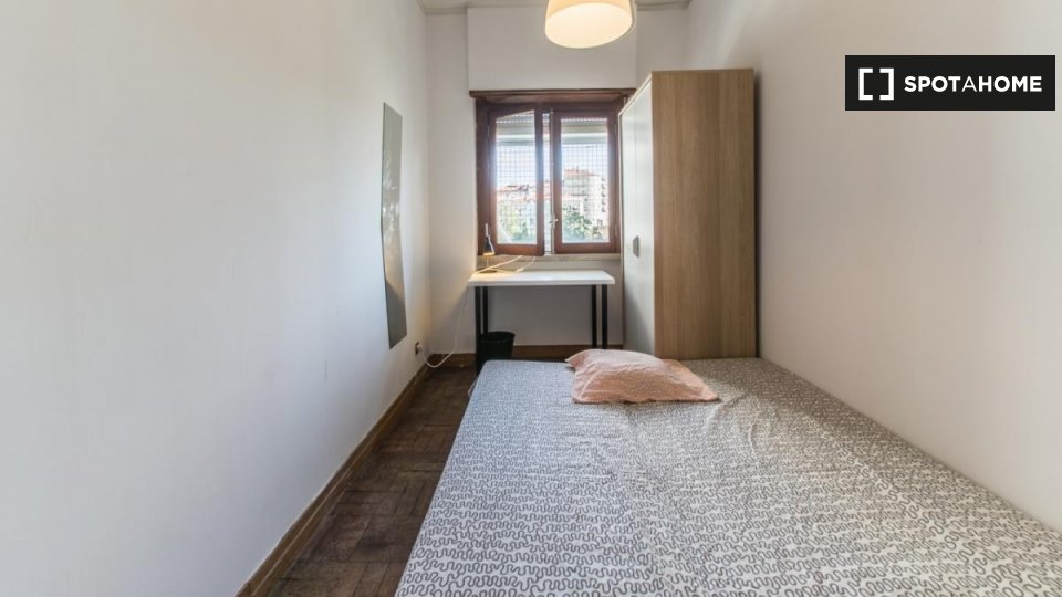 Double room Lisbon, 6 beds — photo 2