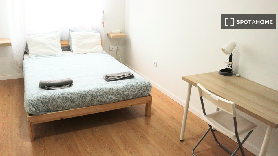 Double room Porto, 6 beds, 300m² — photo 19