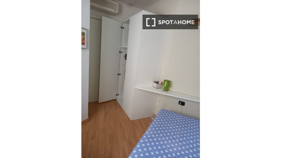 Double room Milan, 2 beds, 73m² — photo 5