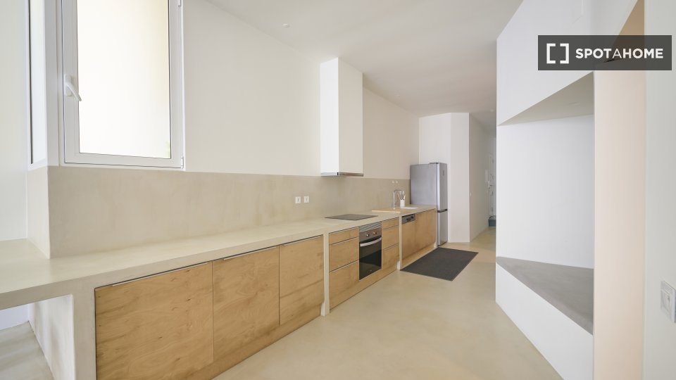 Apartment Lisbon, 2 beds — photo 18