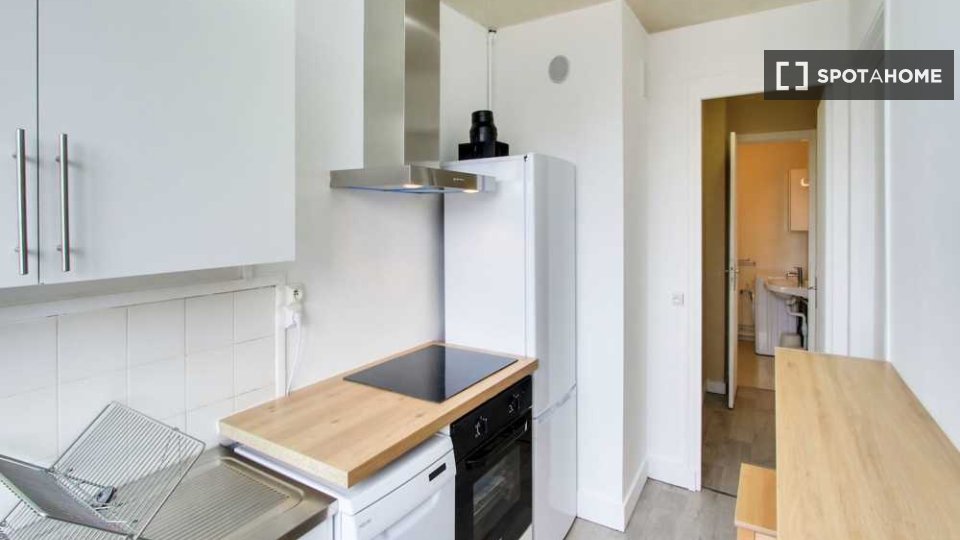 Double room Lille, 3 beds, 70m² — photo 7