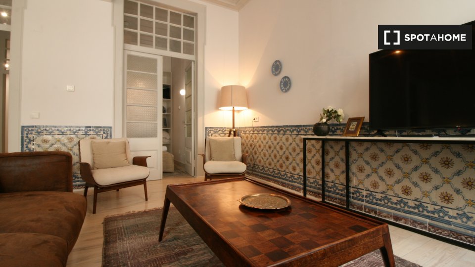 Apartment Lisbon, 3 beds, 130m² — photo 9