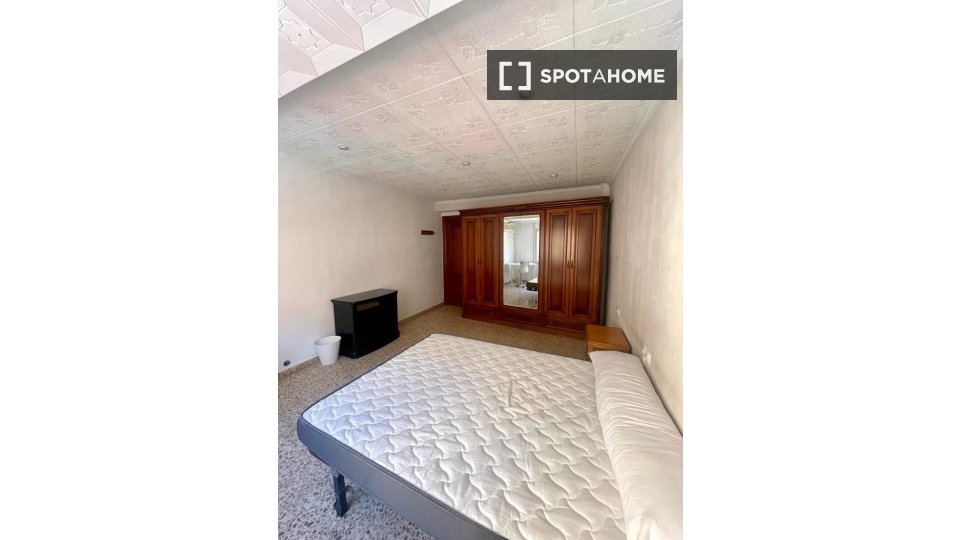 Chambre double Valence, 4 chambres — photo 16
