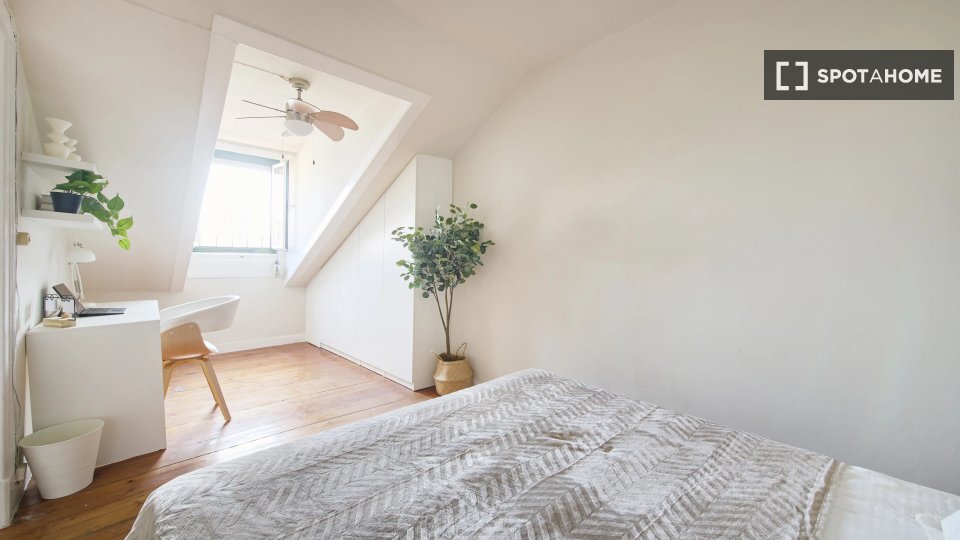 Double room Lisbon, 7 beds — photo 4