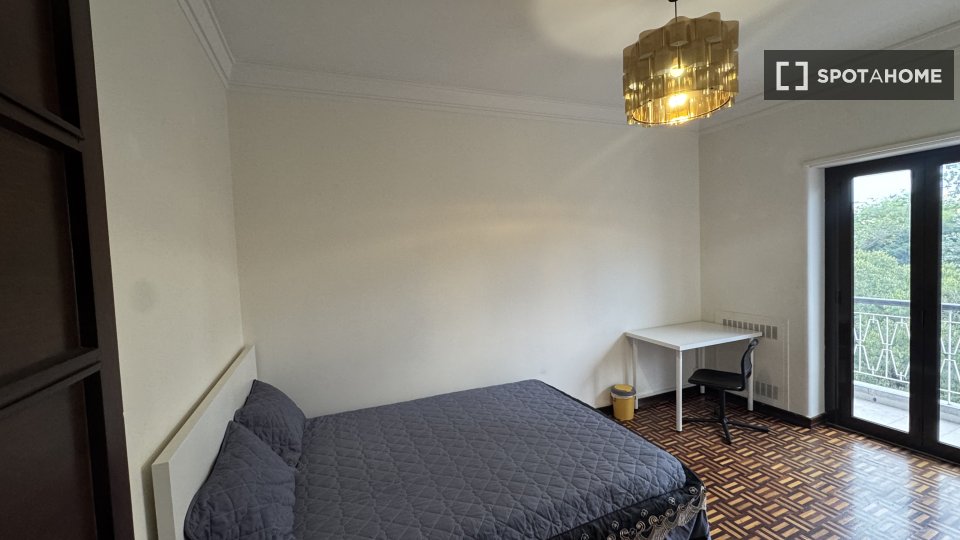 Double room Lisbon, 4 beds, 112m² — photo 7