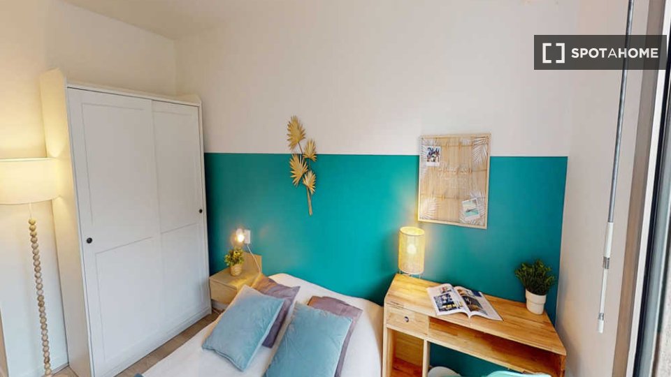 Double room Paris, 4 beds, 80m² — photo 11