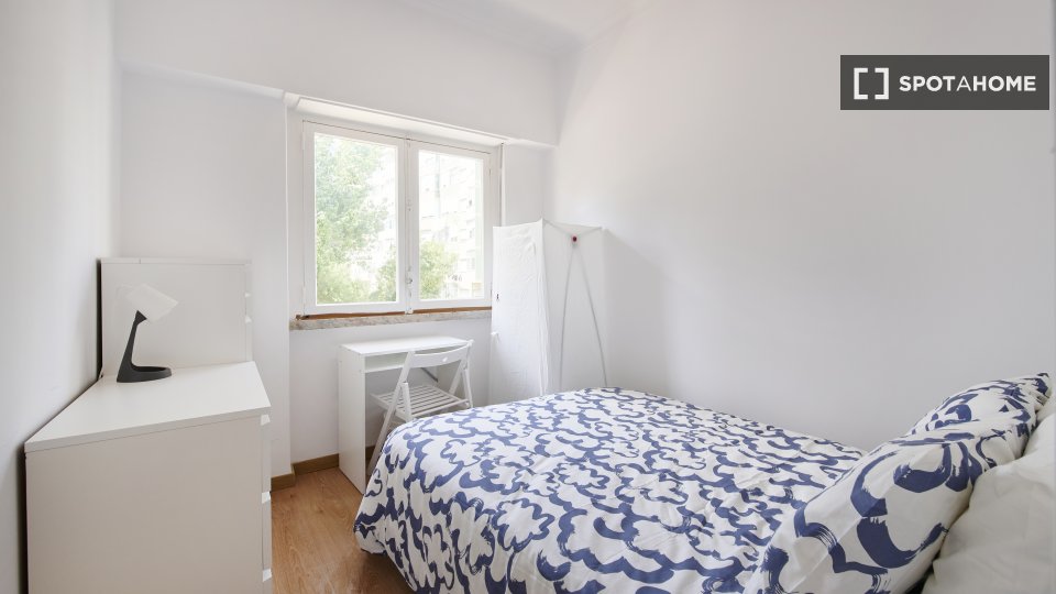 Double room Lisbon, 7 beds — photo 11