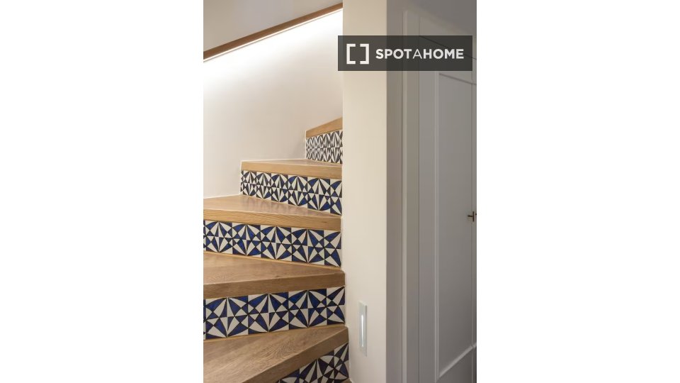 Apartment mono Lisbon — photo 8