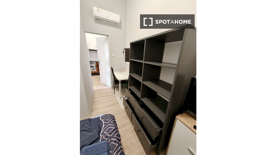 Double room Budapest, 3 beds, 60m² — photo 9