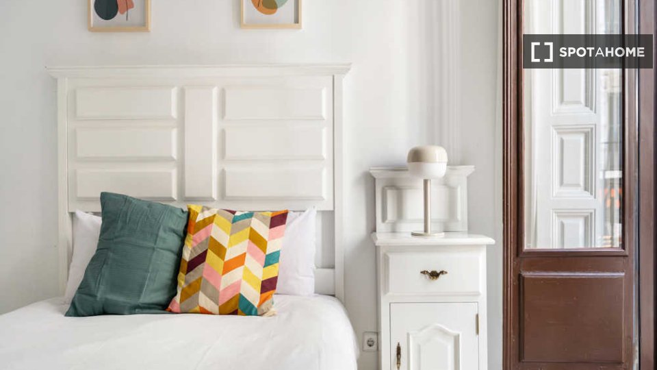 Double room Madrid, 7 beds — photo 40