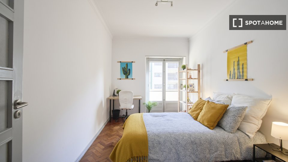 Double room Lisbon, 7 beds — photo 13