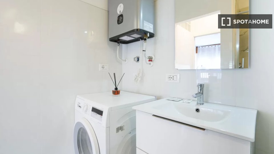 Apartment Milan, 1 bed — photo 4