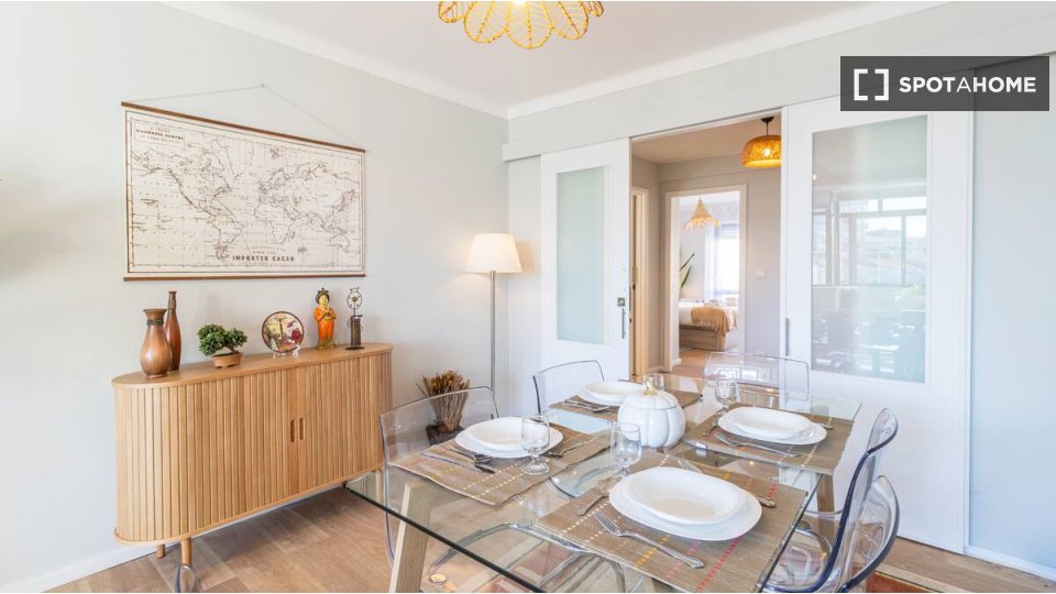 Apartment Porto, 3 beds, 140m² — photo 16