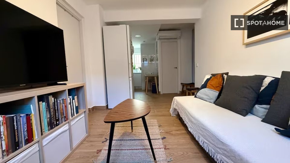 Apartment Madrid, 2 beds, 60m² — photo 9