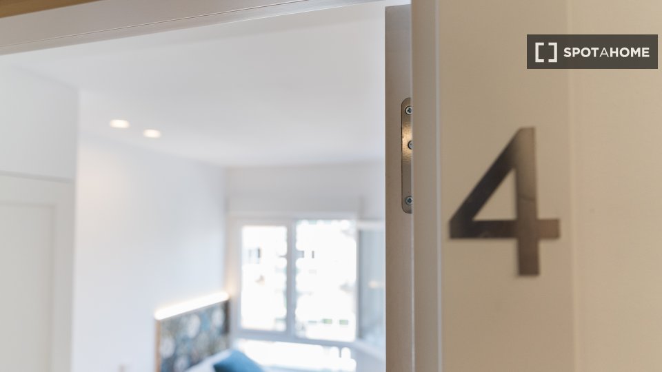 Double room Madrid, 6 beds — photo 17