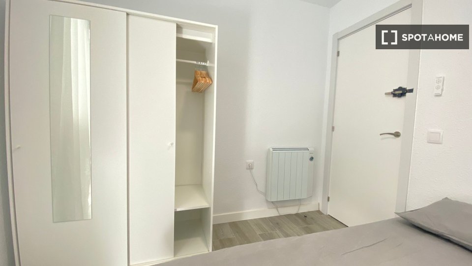 Chambre double Madrid, 7 chambres — photo 13