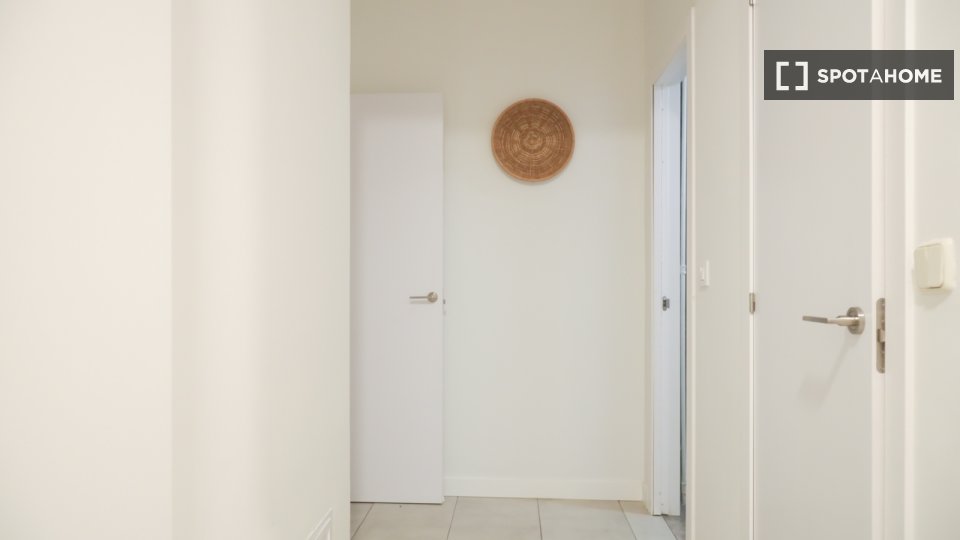 Double room Madrid, 7 beds — photo 26