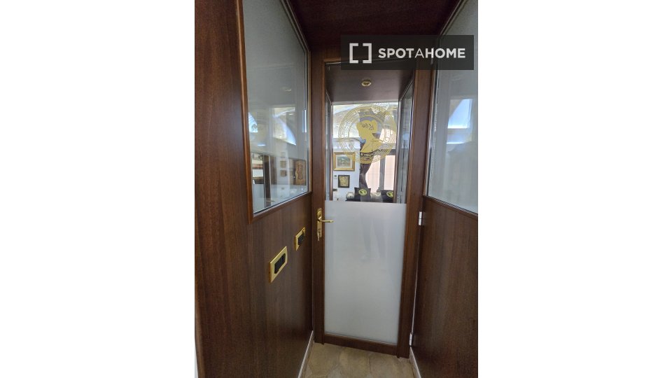 Apartment Rome, 1 bed — photo 15
