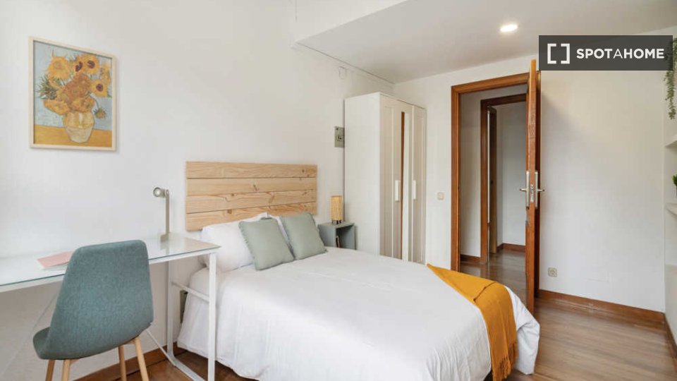 Double room Madrid, 10 beds — photo 32