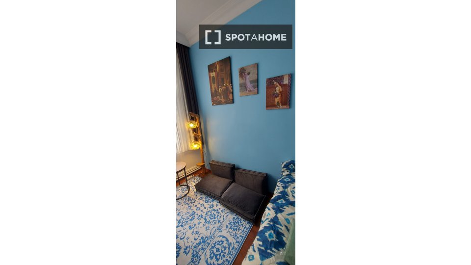 Double room Istanbul, 3 beds, 80m² — photo 1