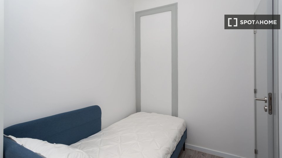 Double room Lisbon, 5 beds — photo 2