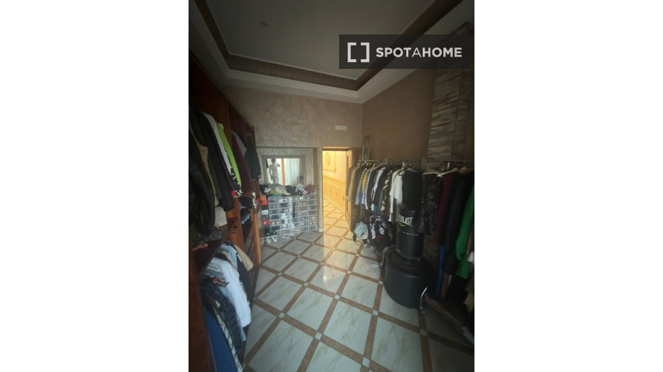 Apartment Naples, 5 beds — photo 4