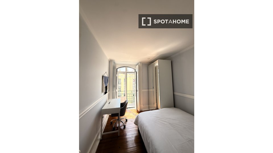 Double room Lisbon, 8 beds — photo 7