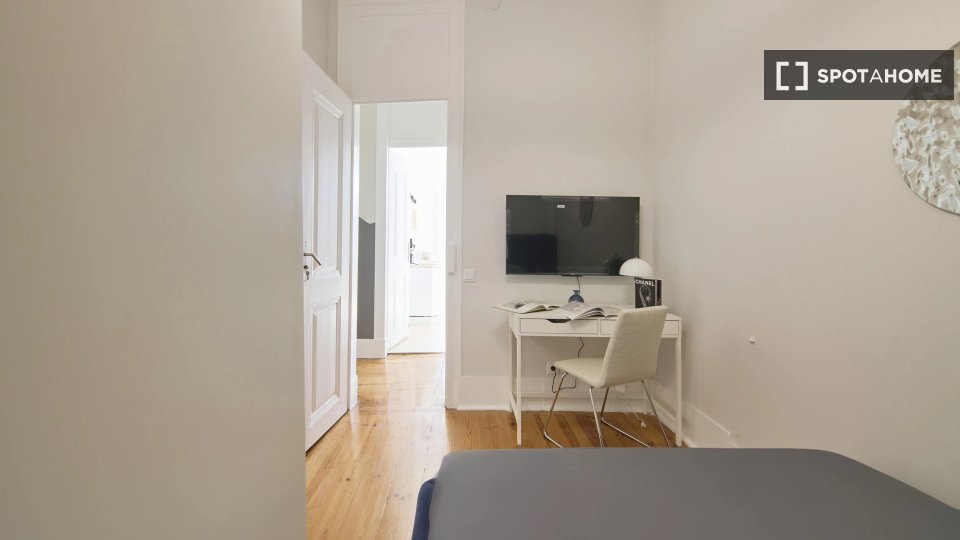 Double room Lisbon, 9 beds — photo 4