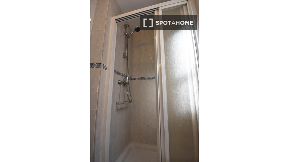 Apartment Malaga, 3 beds, 68m² — photo 13