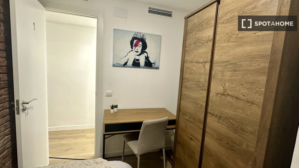 Double room Barcelona, 4 beds, 70m² — photo 38