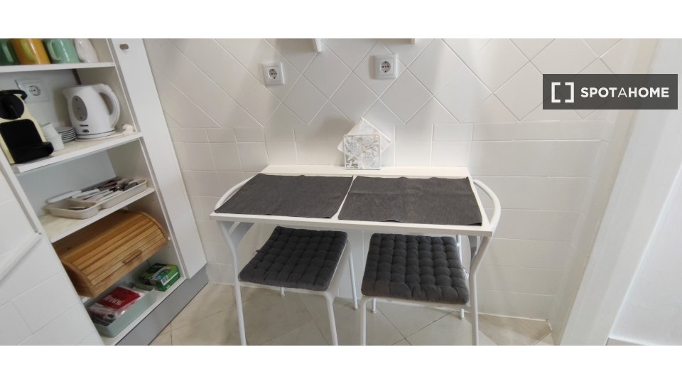 Apartment mono Lisbon, 20m² — photo 21