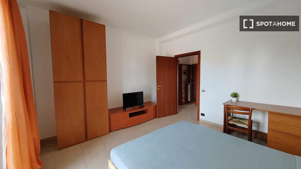 Double room Milan, 3 beds — photo 9