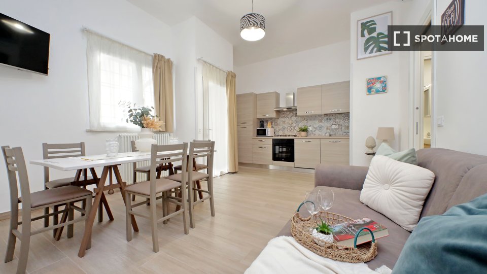 Apartment Rome, 2 beds — photo 11