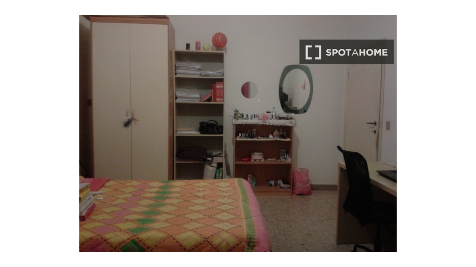 Double room Florence, 4 beds, 110m² — photo 8