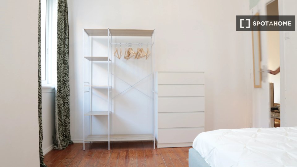 Double room Lisbon, 4 beds — photo 2