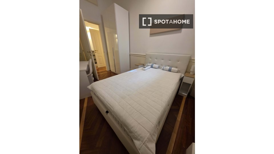 Double room Rome, 4 beds, 102m² — photo 6