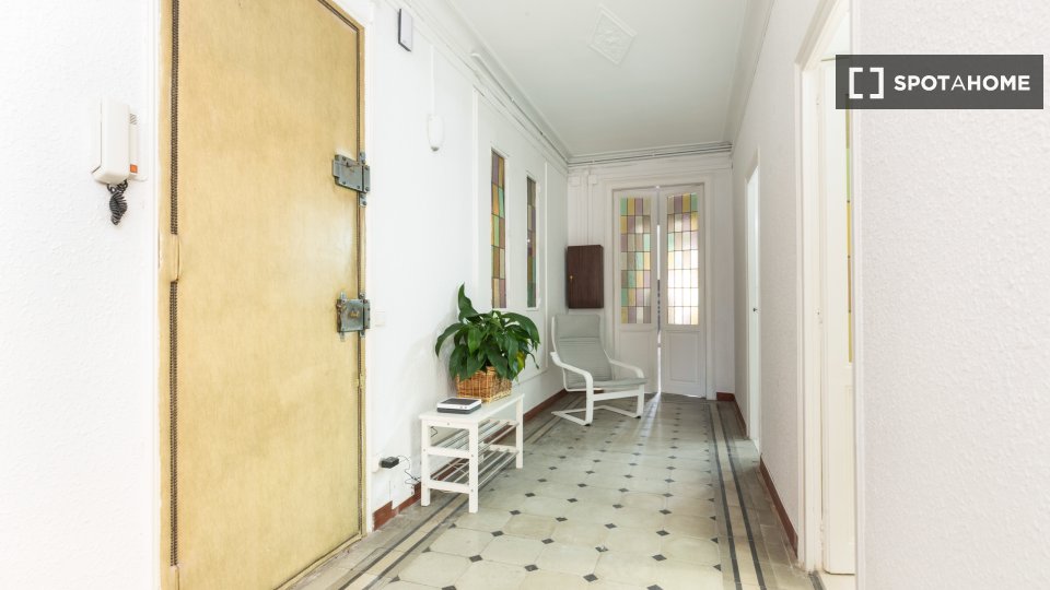 Double room Barcelona, 6 beds, 100m² — photo 5
