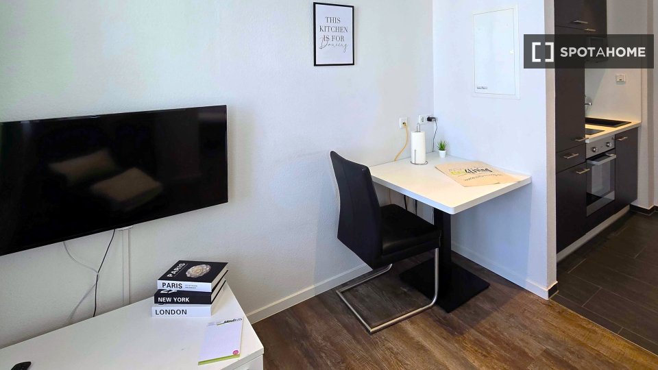 Apartment Frankfurt, 1 bed, 24m² — photo 10