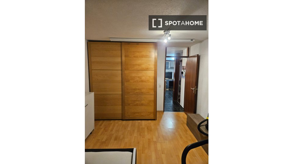 Apartment Stuttgart, 2 beds, 60m² — photo 9