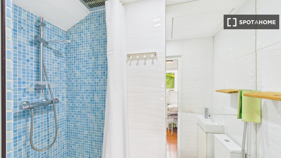 Apartment Lisbon, 1 bed, 25m² — photo 3