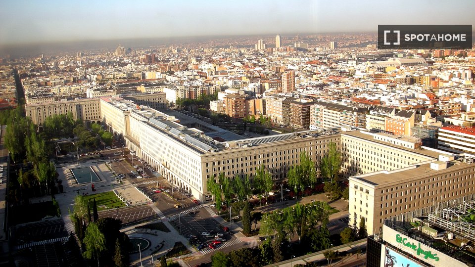 Double room Madrid, 6 beds, 200m² — photo 7